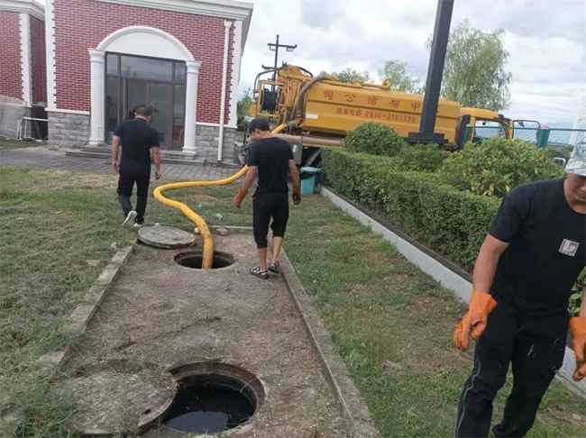 小編帶您了解下化糞池清理的步驟！